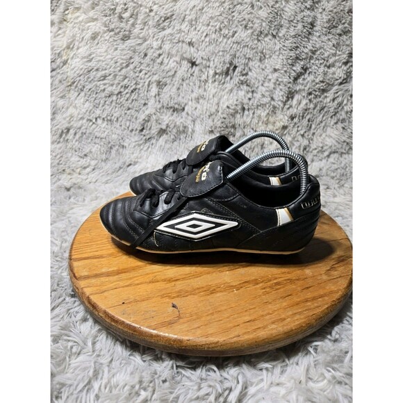 Rare Gold Umbro Womens US Size 9 UK Size 7 Speciali League Fubal Cleats/Boots - Picture 1 of 9